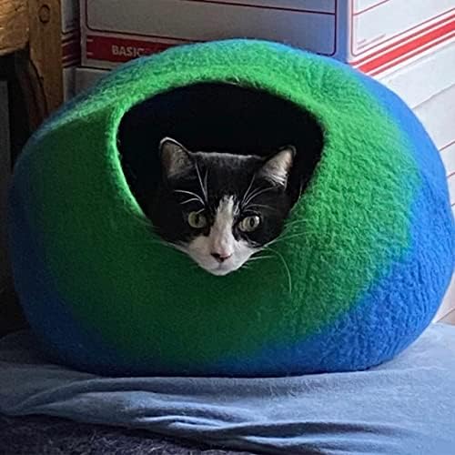Woolygon Premium Felt Cat Cave Bed – Wool Kitty Beds Handcrafted Kitten Caves Bed for Indoor Cats - Made from 100% Eco-Friendly Merino Wool, Foldable Cat Hidewawy Covered Cat Houses (Emerald Indigo)